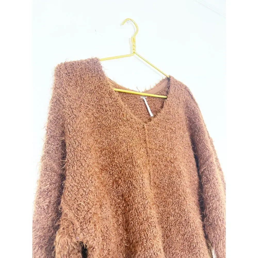 Free People Icing V-Neck Sweater Mocha Brown Size XS Fuzzy Oversized Soft